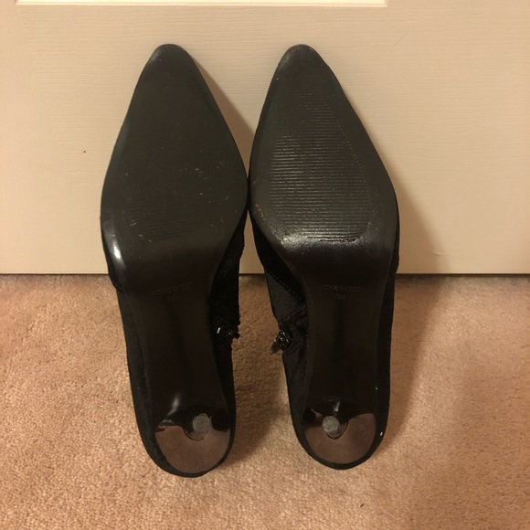 Nine West black booties - Picture 3 of 6